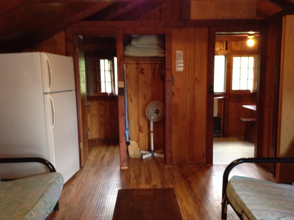 Addison'S Bungalows Brisco Room photo
